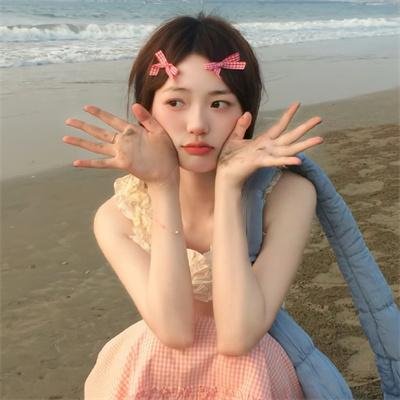 纸相机海报