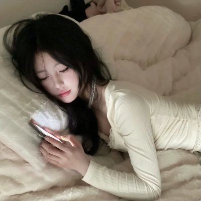 早上下班的女人海报